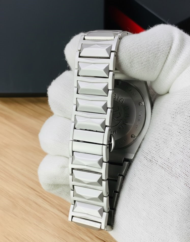 HB Plain Diamond Model | Silver Black