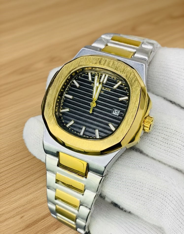 Nautilus Model | Two Tone Black