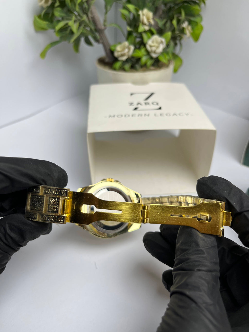 Imported Engraved Model (Gold Chain Black Case Inner Gold)