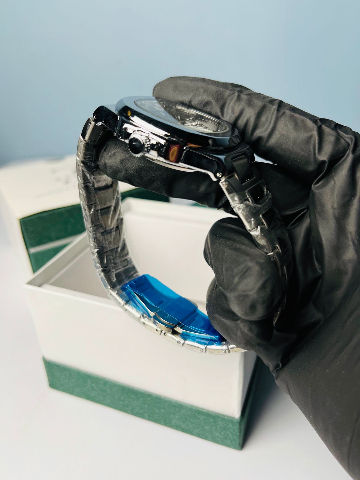 Nautilus Model | Silver Black