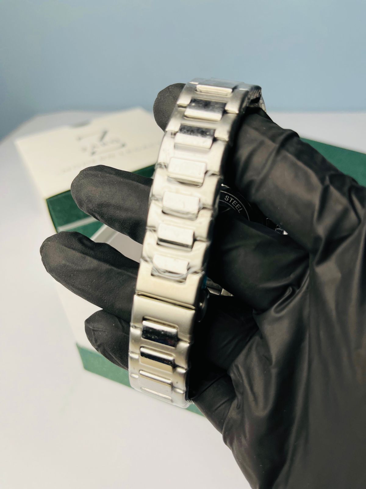 Nautilus Model | Silver Black